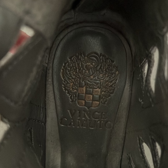 VINCE CAMUTO VC- PEERA Graystone Verona Bootie - Picture 7 of 9